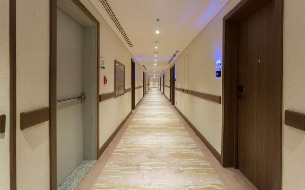 Comfort Hotel Jeddah King Road Интерьер фото