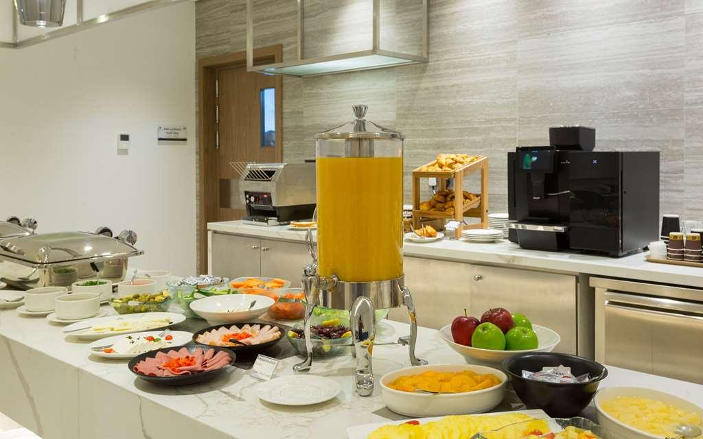 Comfort Hotel Jeddah King Road Экстерьер фото